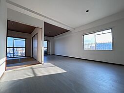 宝本宮ハイツ 501 5階2LDKのリビング/ダイニング