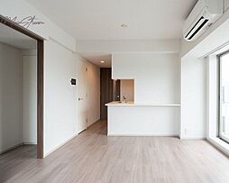 コンフォリア東上野 11階2LDKのリビング/ダイニング