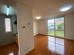 高松琴平電気鉄道琴平線 仏生山駅 徒歩15分の賃貸アパート 1階2LDKのリビング/ダイニング