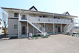 香川県高松市勅使町827番地3（賃貸アパート1LDK・2階・46.13㎡） その1