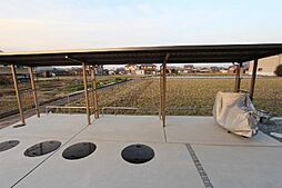 エアリアル・ガーデン 105 1階1LDKのリビング/ダイニング