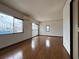 リベラ寺井　Ａ・Ｂ棟 Ａ201 2階1LDKのリビング/ダイニング