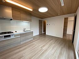 アパッショナート東浜 201 2階1LDKのリビング/ダイニング