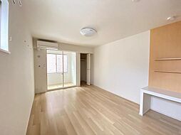 パライーソIII 101 1階1Kのリビング/ダイニング