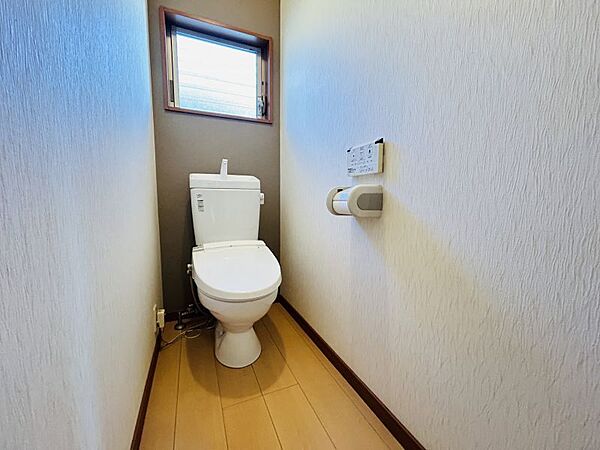 トイレはお客様にも見られる場所なので、清潔に保ちたいですよね！