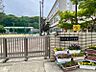 周辺：春日小学校まで徒歩約8分(約600m)●教育目標：地域とともに未来を拓く、創造性豊かな春日の子どもを育てる