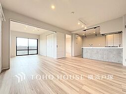 マイキャッスル三ツ境 4LDKのリビング/ダイニング