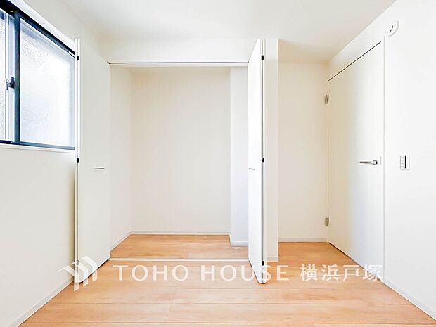 【Room】穏やかな寛ぎを届ける上質仕様のゆとりあるお部屋。自分時間を充実させながら心豊かにできるプライベート空間。