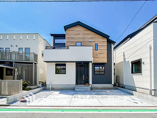 【Appearance】単に見た目や質感の良さだけではなく、建物の基礎や構造といった、目には見えにくい部分にもこだわります。住まいの本質の部分から、住み心地や安全性を見つめ直しました。