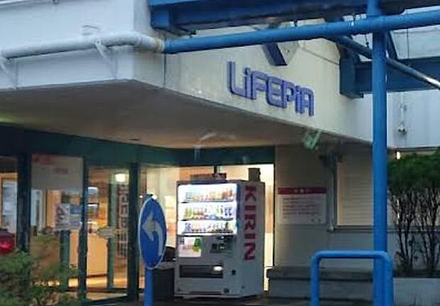 暮らしに寄り添う多彩な店舗が並ぶ、湘南ライフを彩るランドマーク的商業施設。日々の買い物から週末の家族時間まで、すべてがここで完結。