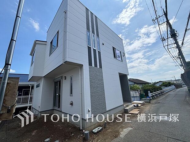 「Appearance」爽やかな青空の下に贅沢なほどに降り注ぐ陽光、豊かな居住性と、クオリティが見事に調和した住空間は、住まうことの喜びを感じさせてくれます。