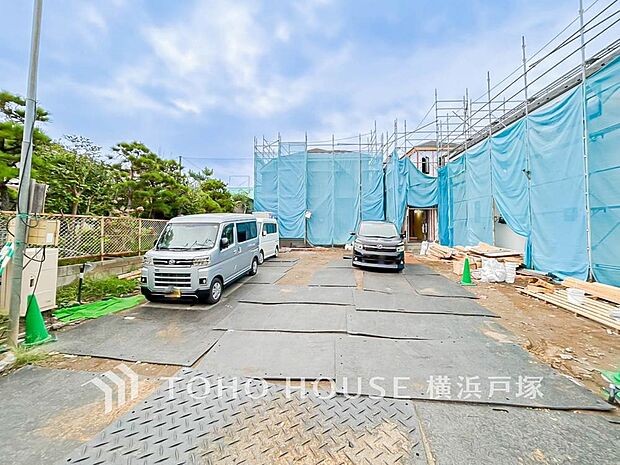 海を身近に感じる暮らし。おしゃれな雰囲気や自然の潤い、親しみやすさといった個性を。(2025年9月撮影)