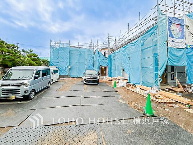 マリンスポーツをお手軽に始められる環境。贅沢といえるほどの豊かな居住性と、クオリティが見事に調和した住空間も手に入れる。(2025年9月撮影)