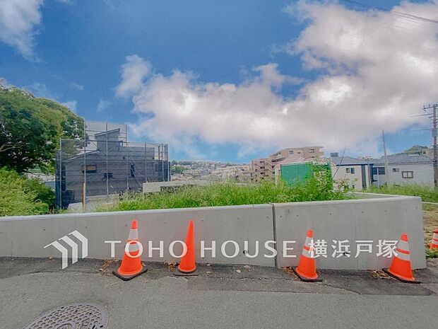 港南中央駅周辺には、公共施設が集まっています。区役所、警察署など近く手続き諸々も安心です。