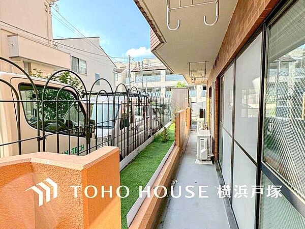 「Balcony」太陽に愛された邸は、陽当り・通風に優れた魅力的で快適さを追求した邸宅でした。ここに住むからこそ意味がある。そんな特別感に浸りながら、毎日をお過ごしして欲しいです 。