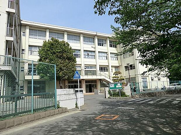 鎌倉市立玉縄中学校（850ｍ）