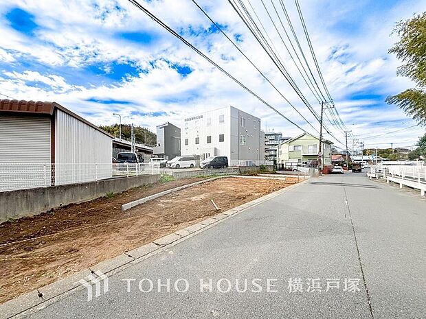 【Appearance】太陽の恵みを存分に受けた明るくあたたかいお住まい。吹きぬける風を感じながら爽やで風通しの良い暮らし。(2025年12月撮影)