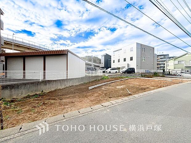 【Appearance】少しでも豊かに、少しでも快適に。そんな想いから生まれる本邸宅は、きっとこれから先のお住まいを支えてくれる事でしょう。（2025年12月撮影）