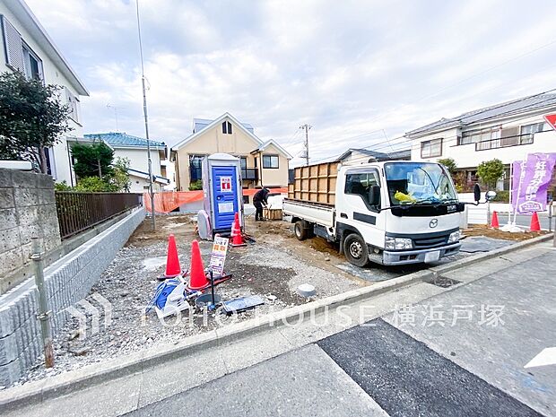 【Appearance】住む人を映し出す佇まいは、輝き続けながら街の風景に溶け込んでいきます。(2025年12月撮影)