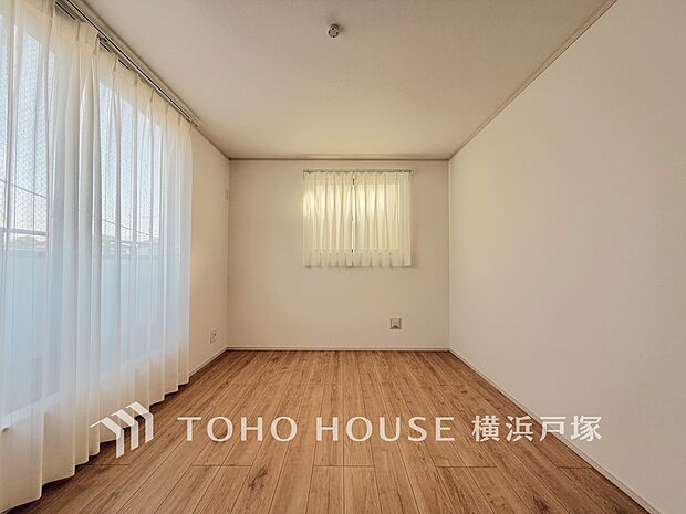 「Room」空間演出に拘り整然とセンス良く纏められた室内はの癒し空間でなければなりません。そこで暮らす方々のことを考え抜き、そして造りこんだ空間は上の癒しを提供してくれます。