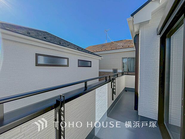 【View】この開放感ある眺望と共に閑静な住宅街の季節感を演出する四季折々の変化を楽しめる心地よい場所となることでしょう。