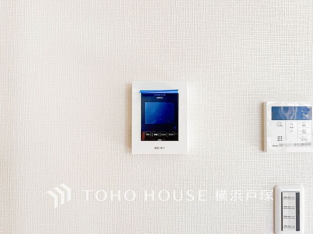 訪問者を玄関まで行かずに確認できます。嫌な訪問者と直接接触しないためトラブルを避けられます。