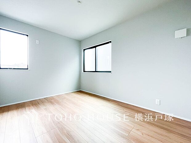 【Room】ご家族やお客様との時間等多くの時を刻む空間。何気ない日常も心地よいひとときへ。(写真5号棟)