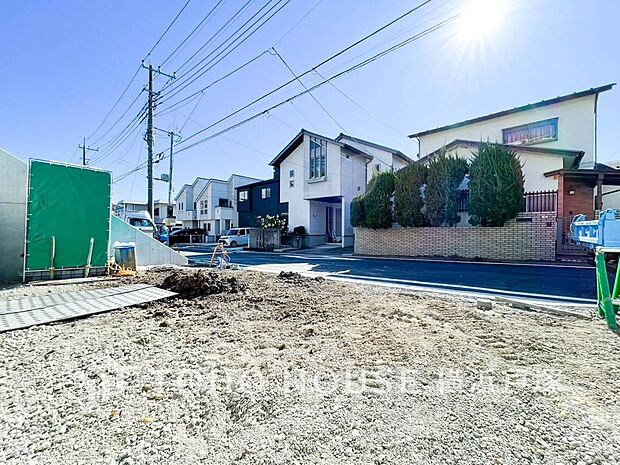 快適に過ごす条件は、一人ひとり違います。だからこそ飾リ過ぎないシンプルな内装と偏り過ぎないデザインで統一します。居住していく中でご家族だけの【マイホーム】に創り上げて下さい。