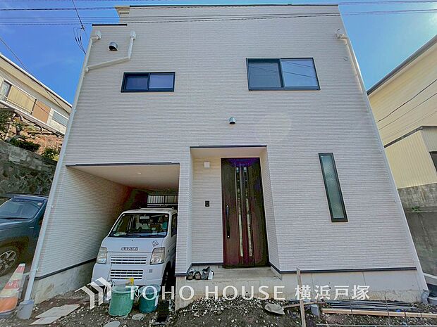 【Car space】快適な駐車スペース。スムーズな利用を実現、毎日の移動をサポートします。