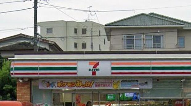 セブンイレブン藤沢大鋸店(1400m)都市のリズムを支える、端正なインフラ・ステーション。洗練されたサービスが「今すぐ」にスマートに応え、期待を裏切らない品質で一歩先を行く快適な日常をバックアップ。