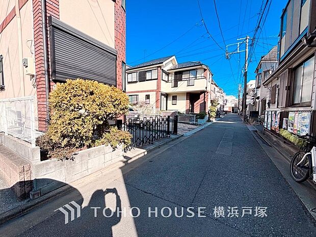 【Frontal road】家の良し悪しだけでなく周辺環境も重要なポイント。それは月日が経つ事で「近くにあるもの」から「家の財産」へとイメージが変わってくる事を身体が理解しているからだと思います。