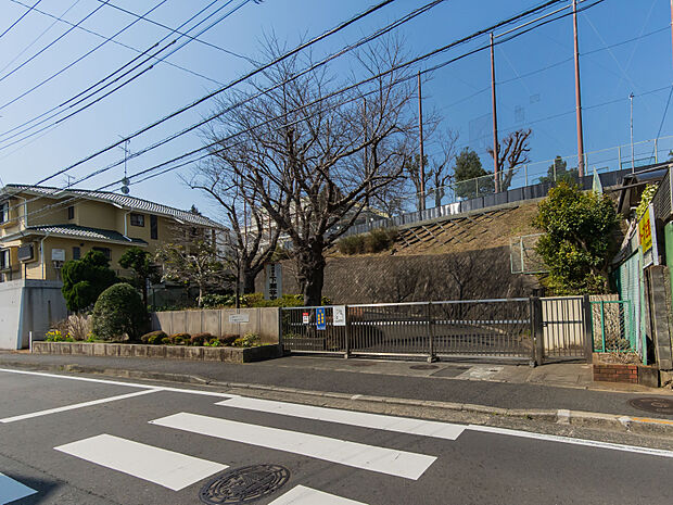 横浜市立下瀬谷中学校(1200m)