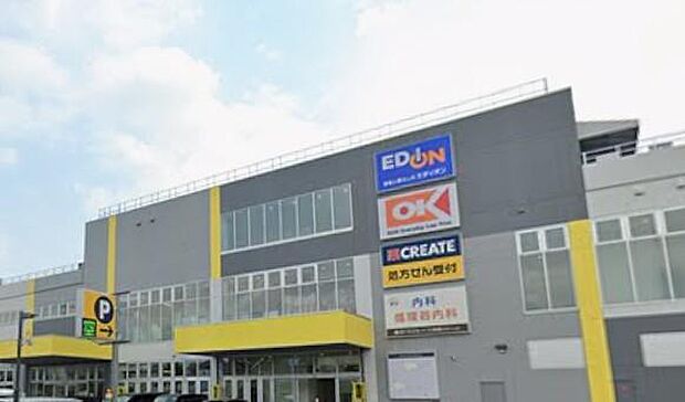 「高品質・毎日」を美学とする、賢い暮らしのパートナー。選び抜かれた食材が整然と並ぶ空間は、食卓の質を妥協したくない人々のための、合理的でインテリジェントなパントリーです。