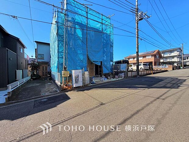 【Appearance】時代の流れに惑わされないシックなカラートーンで街並みに溶け込む外観は、主張し過ぎず、また平凡になり過ぎず絶妙なコントラストで輝きを放ちます。(2026年2月撮影)