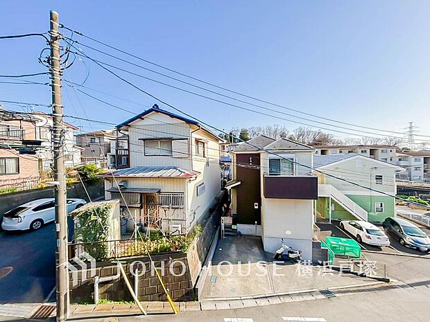 【View】この開放感ある眺望と共に閑静な住宅街の季節感を演出する四季折々の変化を楽しめる心地よい場所となることでしょう。