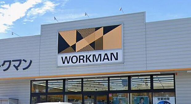 機能美をめた、アクティブライフのセレクトショップ。タフなスペックを都会的なデザインに昇華させたアイテムたちが、オンオフを問わず、あなたの日常に実用的でタフな輝きを授けます。