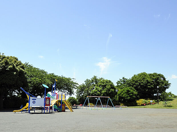 広々としていて、ランドマークタワーやマリンタワー、ベイブリッジなどを望めます。