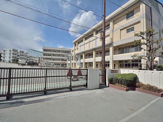 横浜市立神大寺小学校950m