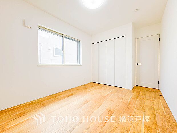 【Room】穏やかな寛ぎを届ける上質仕様のゆとりあるお部屋。自分時間を充実させながら心豊かにできるプライベート空間。