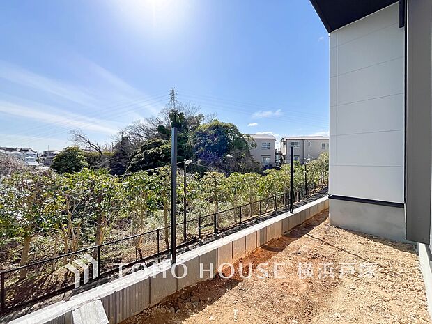 【Garden】お子様がお庭で遊べるのはもちろん、家庭菜園やたくさんの友人を招いてBBQ、楽しみ方がたくさん!