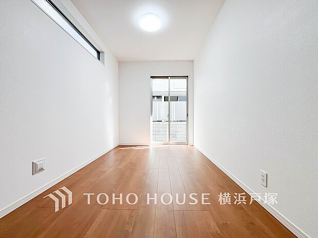 【Room】心安らぐプライベート空間。シンプルで機能的な居室が、日々の生活に快適さと豊かさをプラスします。