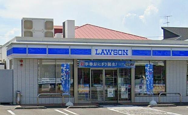 亀井野の景色に馴染む、マチの健康と癒やしのステーション。こだわりのスイーツや淹れたてのコーヒーが、日常の合間に甘美なアクセントを添え、心をふっと軽くしてくれるスタイリッシュなリフレッシュスポットです。