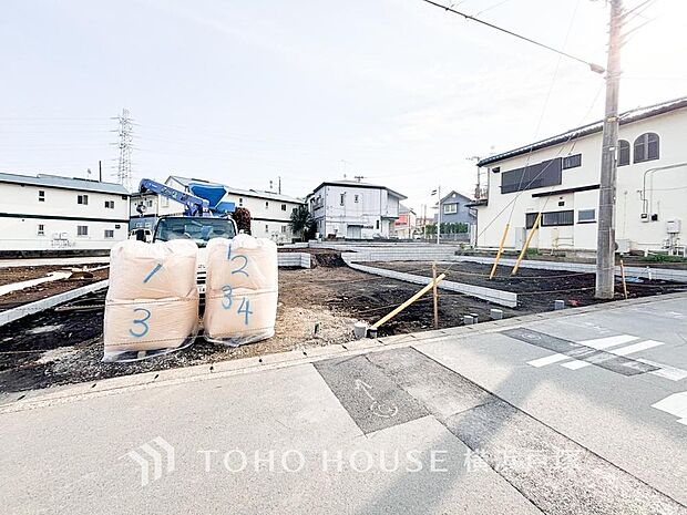 【Appearance】現在は土地の状態のため、敷地の広さや周辺の街並みを実際に体感いただけます。これから始まる住まいづくりに期待が高まるロケーションです。(2026年3月撮影)