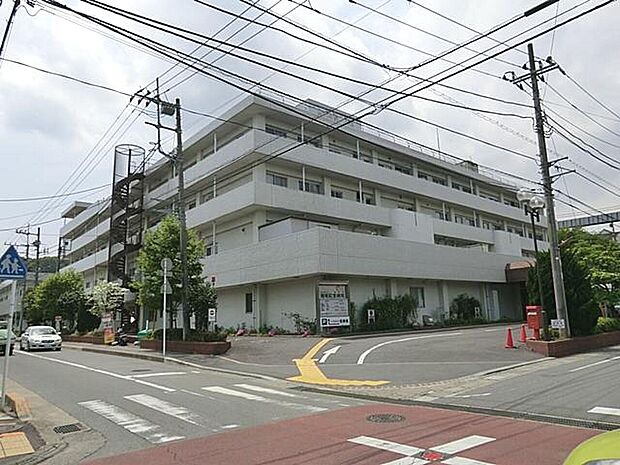 診療科目は内科、外科、整形外科、形成外科、乳腺外科、婦人科、脳神経外科、皮膚科、泌尿器科、放射線科、リハビリテーション科など多岐にわたり、地域の医療ニーズに応えています。