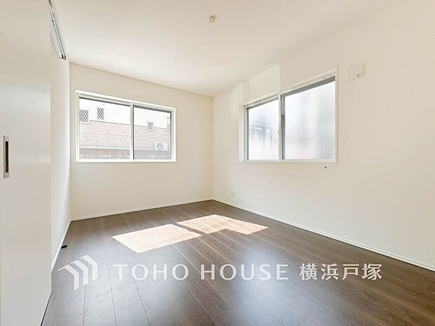 【Room】空間演出に拘り整然とセンス良く纏められた室内は癒し空間でなければなりません。そこで暮らす方々のことを考え抜き、そして造りこんだ空間は癒しを提供してくれます。