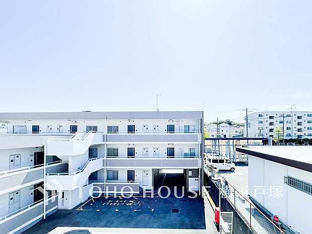 【View】この開放感ある眺望と共に閑静な住宅街の季節感を演出する四季折々の変化を楽しめる心地よい場所となることでしょう。