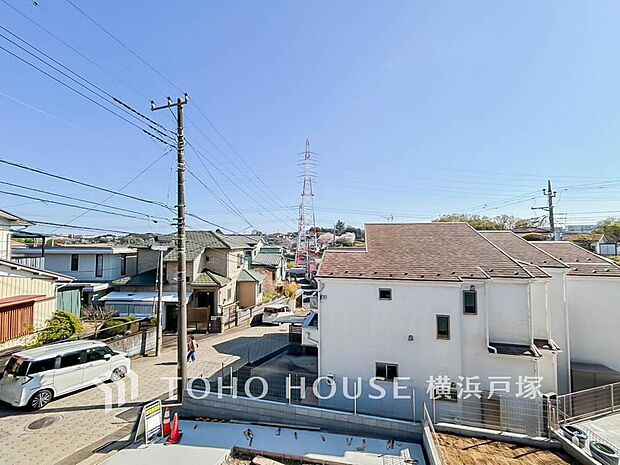 【View】この開放感ある眺望と共に閑静な住宅街の季節感を演出する四季折々の変化を楽しめる心地よい場所となることでしょう。