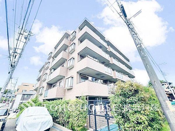 【Appearance】単に見た目や質感の良さだけではなく、建物の基礎や構造といった、目には見えにくい部分にもこだわります。住まいの本質の部分から、住み心地や安全性を見つめ直しました。