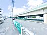 周辺：【Frontal road】家の良し悪しだけでなく周辺環境も重要なポイント。それは月日が経つ事で「近くにあるもの」から「家の財産」へとイメージが変わってくる事を身体が理解しているからだと思います。