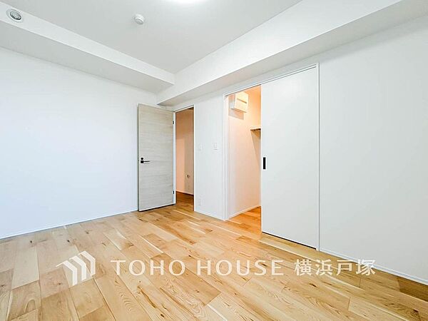 【Room】ご家族やお客様との時間等多くの時を刻む空間。何気ない日常も心地よいひとときへ。